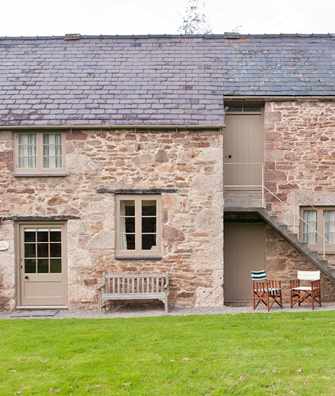 Exterior view of The Smithy and Bank Prospect cottages at Bodysgallen Hall